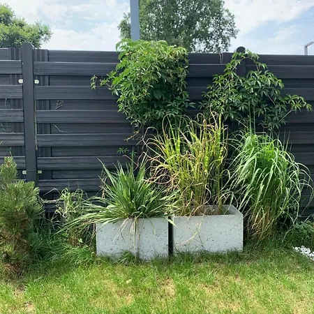 Garden Self Check-in - Bezklucz Kropka Info アパート *