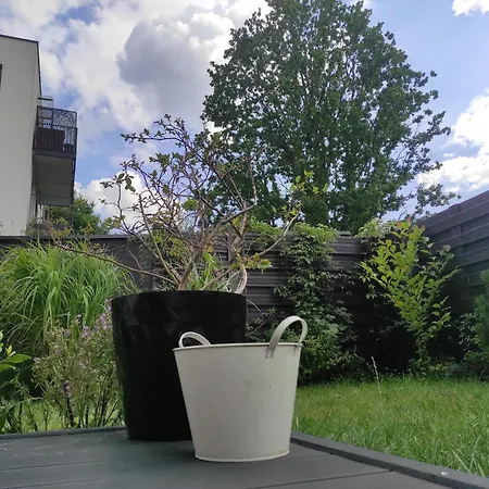 Garden Self Check-in - Bezklucz Kropka Info アパート *